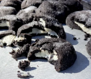 Oreo Cheesecake Cookies