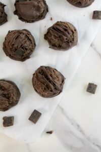 Healthy Brownie Balls