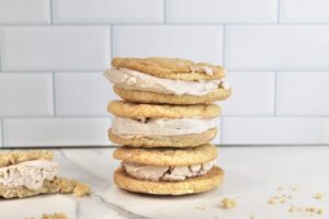 Snickerdoodle Ice-cream Sandwiches
